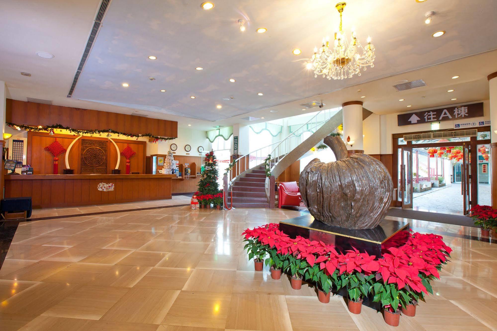 Lakeside Resort Nantou Exteriör bild