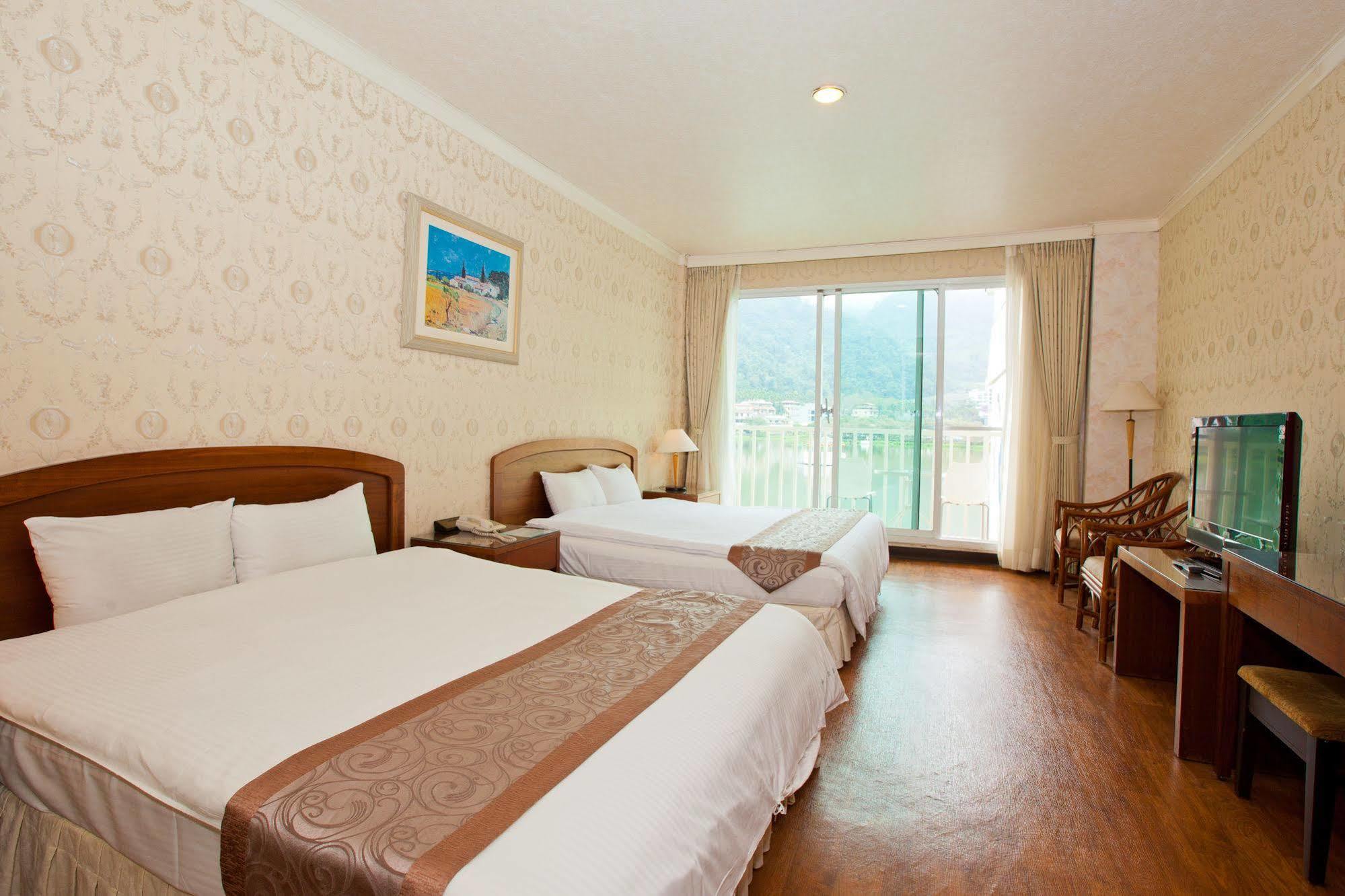 Lakeside Resort Nantou Exteriör bild