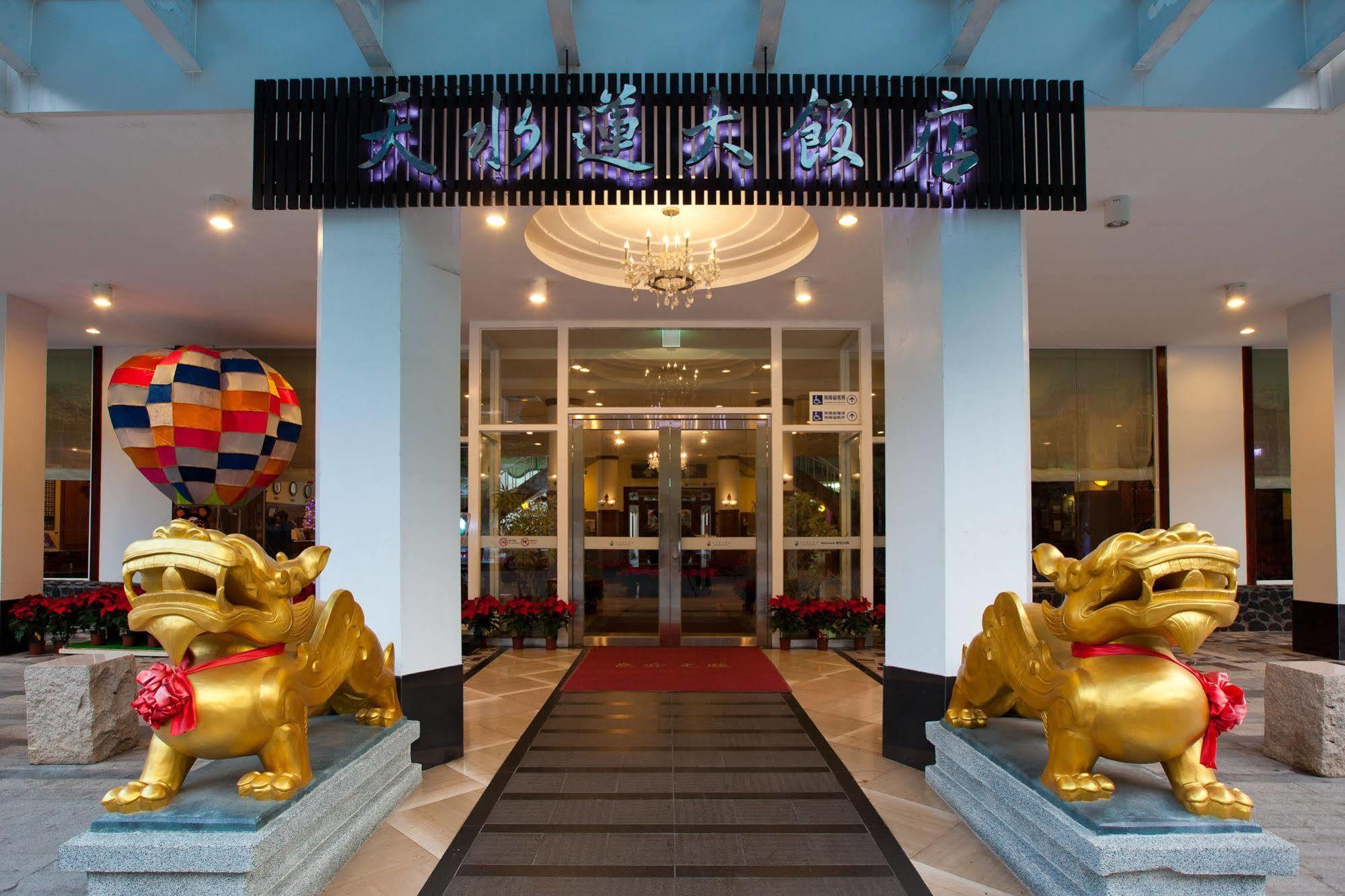 Lakeside Resort Nantou Exteriör bild